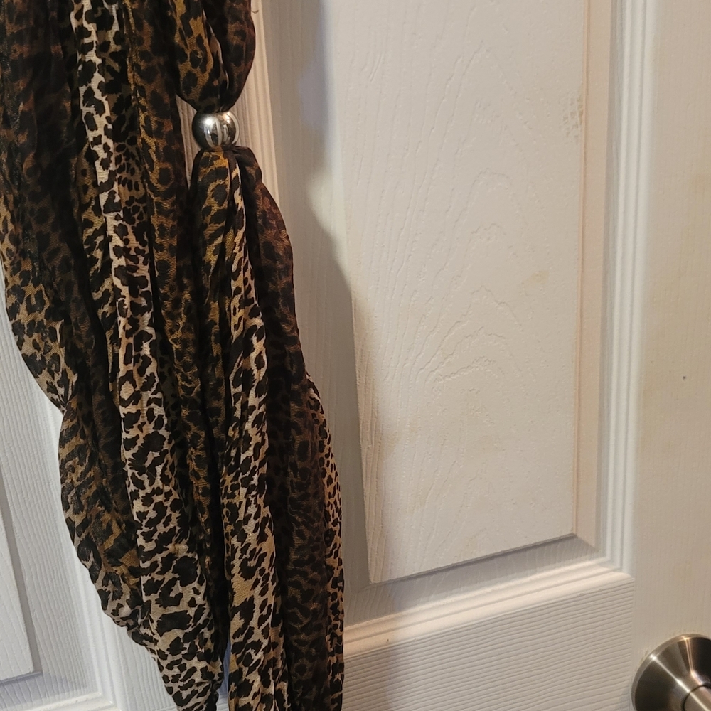 Scarf - Picture 2 of 3